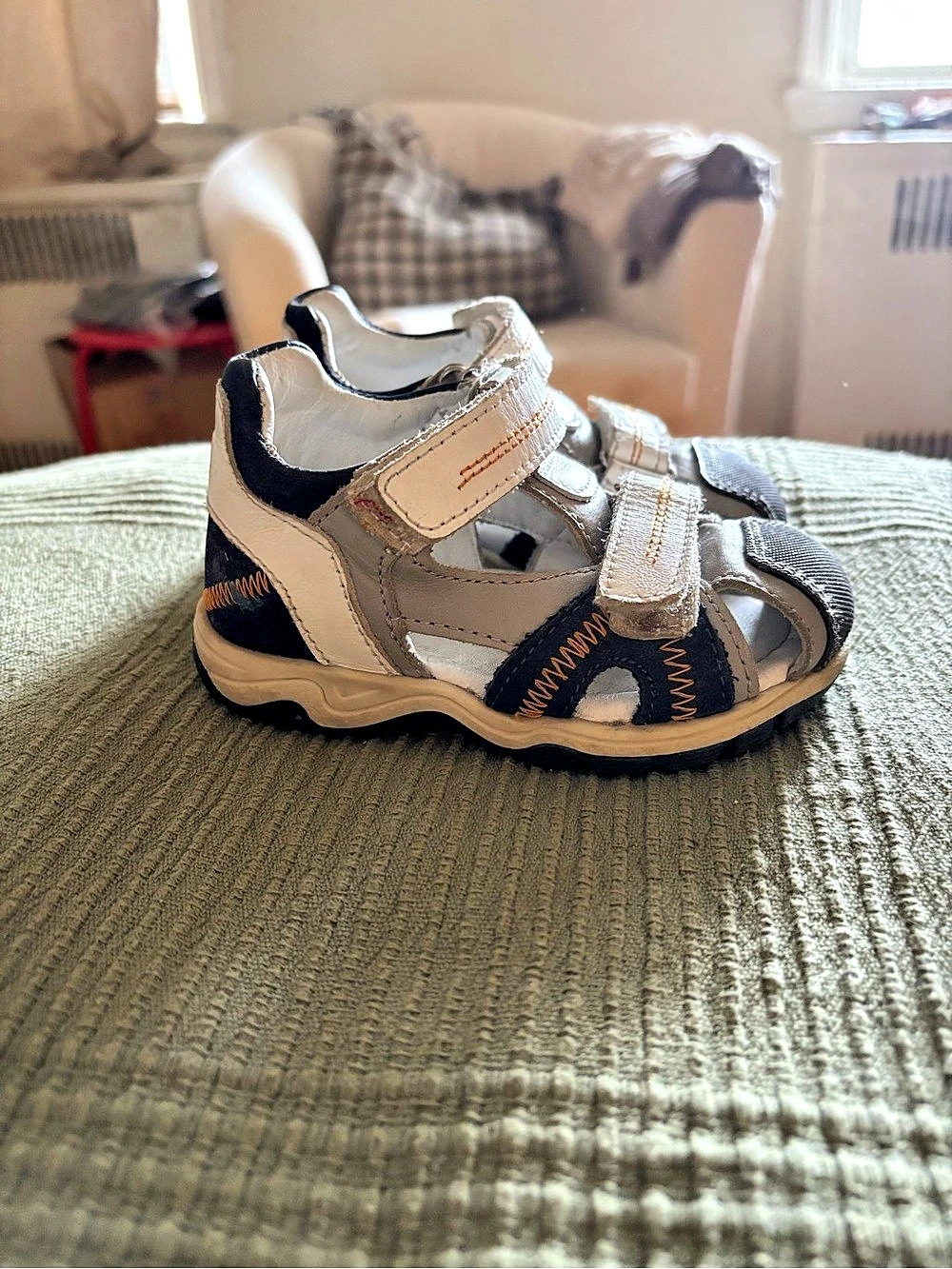 Pixel European Kids Sandals in White & Black